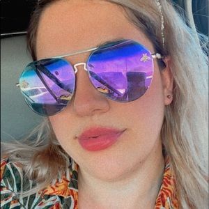 Meet your Posher, Johana